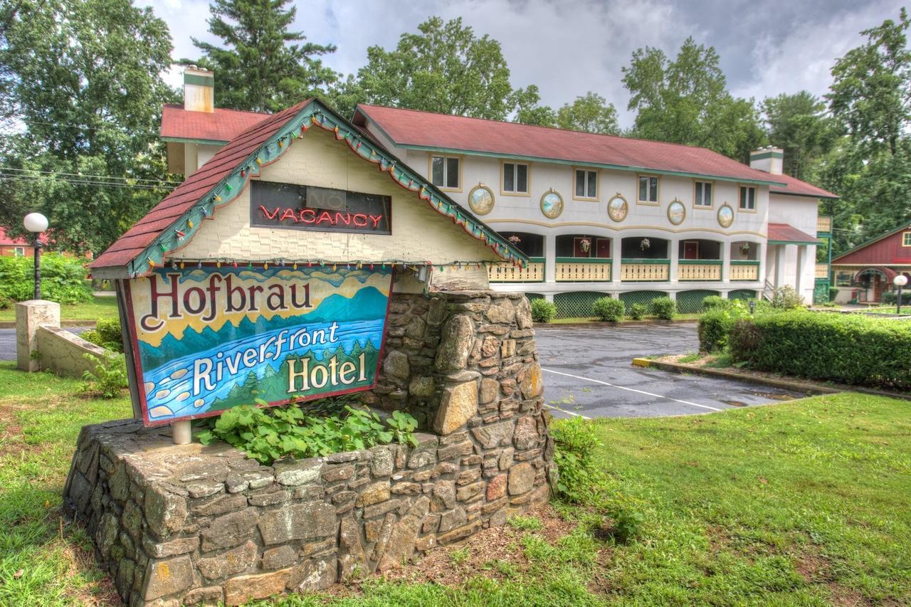 Hofbrau Riverfront Hotel Helen Exterior photo